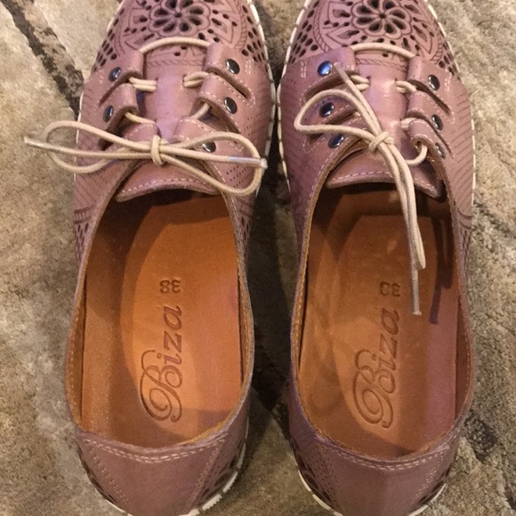 NWOT Biza Petra - Picture 4 of 9